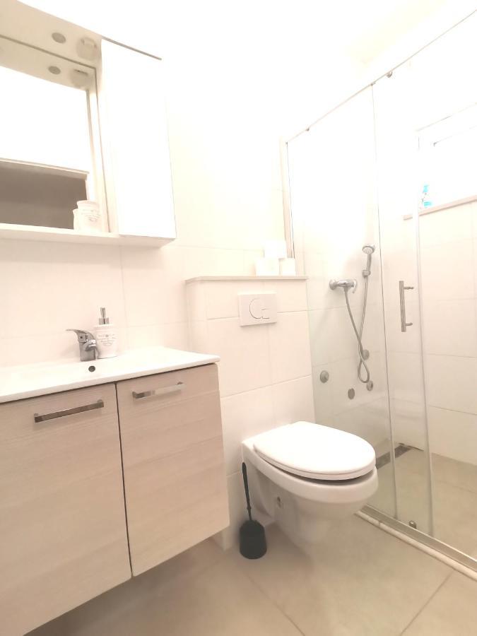 Superior Apt, 4 Rooms, 4 Bathrooms Promajna Kültér fotó